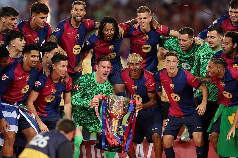 广厦九连胜双杀首钢 孙铭徽超郭艾伦 周琦空砍