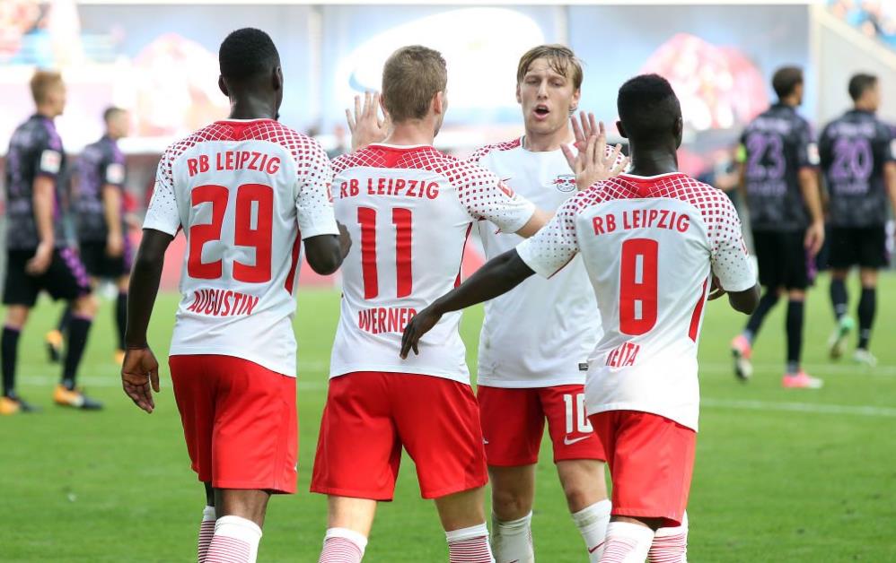 《碧蓝航线》七周年庆典：碧海如初，共赴佳七！