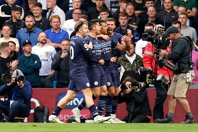 湖人大爆冷！东契奇42+8难救主，老詹22+4不满吹罚，威少22+7全队第二