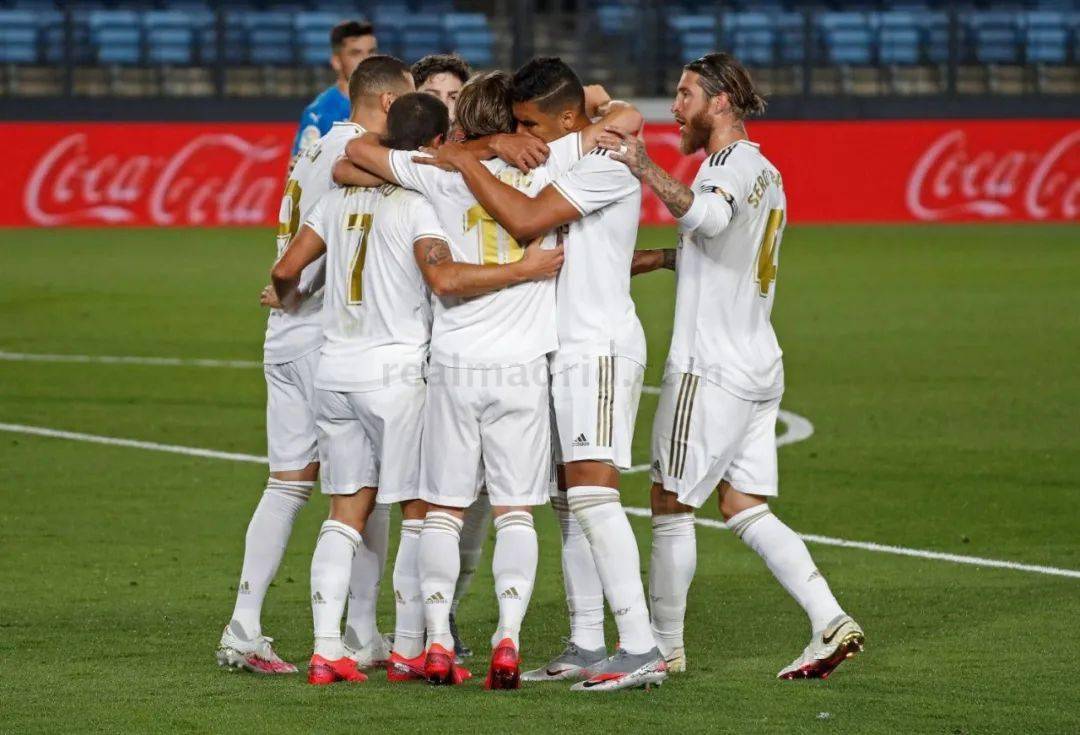 快船惨败绿军！祖巴茨+双核全迷，洛佩斯成漏洞，柯林斯+琼斯遮羞