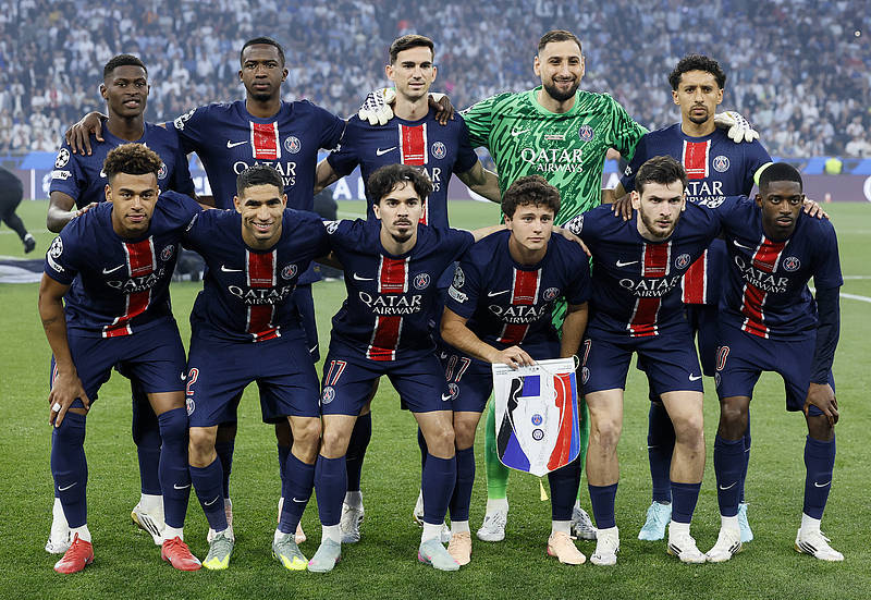 WBG白跑一趟？JDG与WBG的比赛因北京暴雨延期！粉丝怒斥官方：7点比赛你5点才通知？