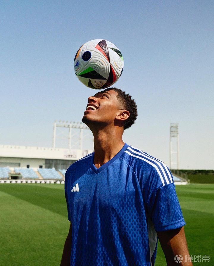 日12岁电竞神童辍学逐梦《堡垒之夜》 父母力挺引争议